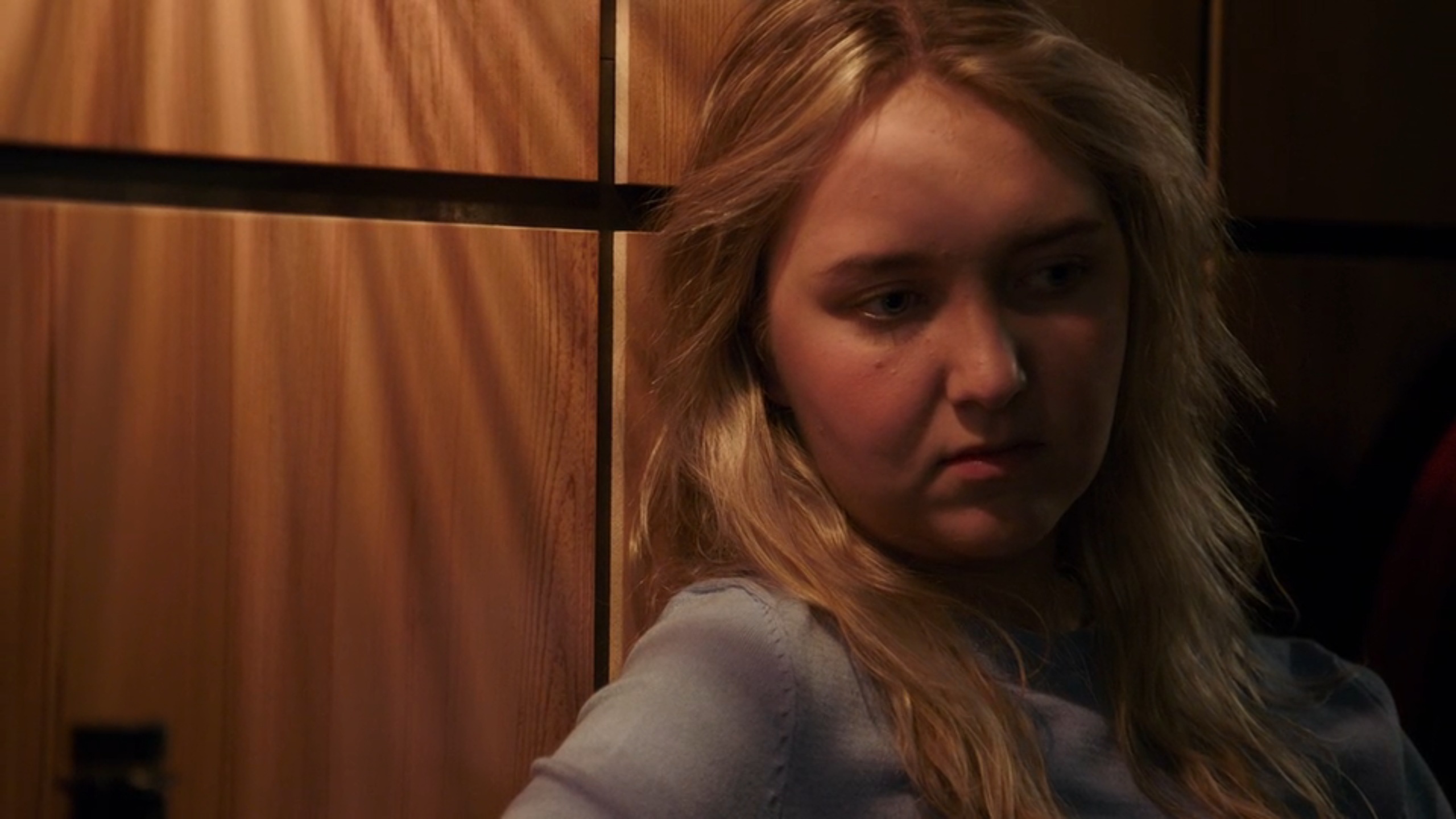 Demi zakt steeds verder af